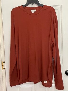 Calvin Klein Jeans Men's Long Sleeve Thermal Tee in Burnt Orange. Size XXL